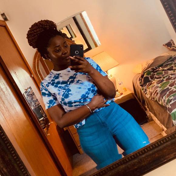 Profile Picture of Akinwande Omolola olamide (@wandybabe93) on Poshmark