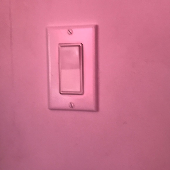 Profile Picture of Andre Barrella (@andreklay) on Poshmark