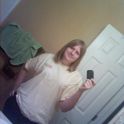 Profile Picture of Kellie Lippert (@MiMi1567) on Twitter