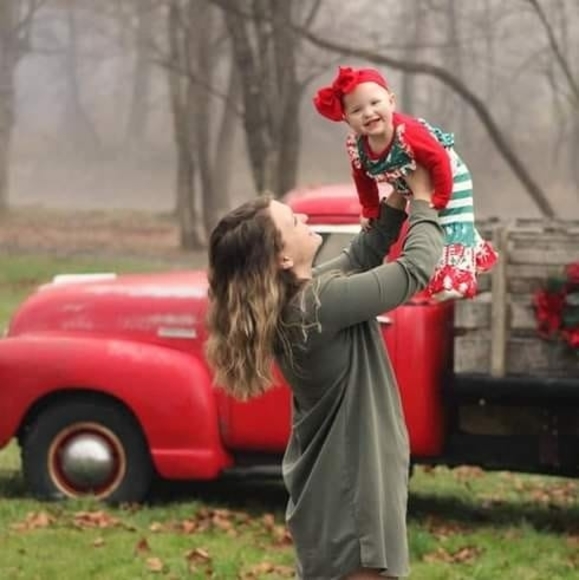 Profile Picture of Katelyn Shiflett (@kn_shiflett) on Poshmark