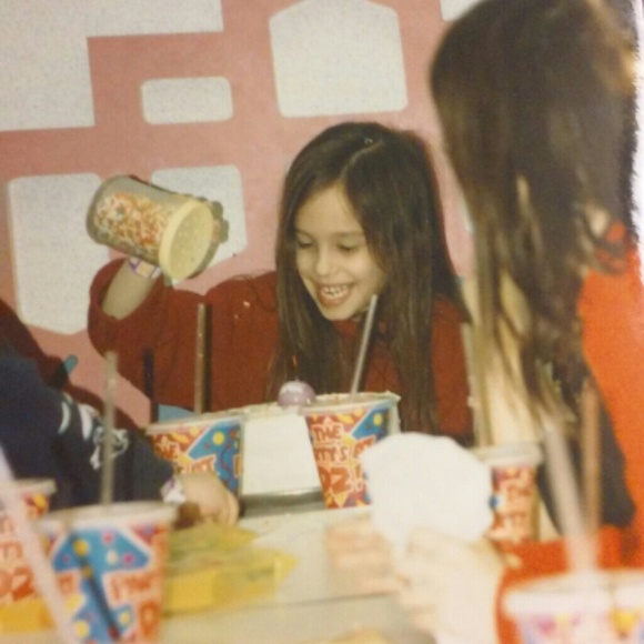 Profile Picture of Elsa Rottenberg (@elsaminar) on Poshmark