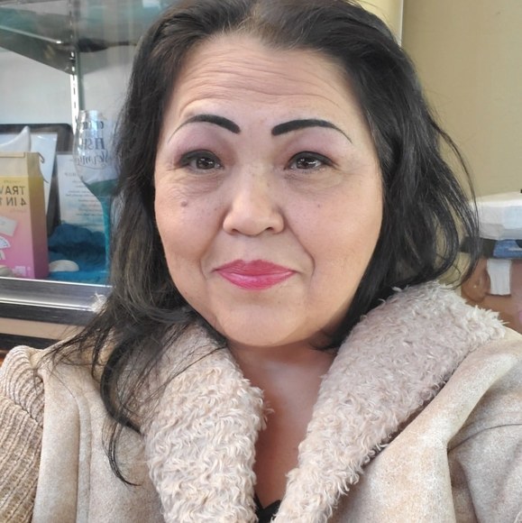 Profile Picture of Darlene Lumaban (@cre8ivedee) on Poshmark