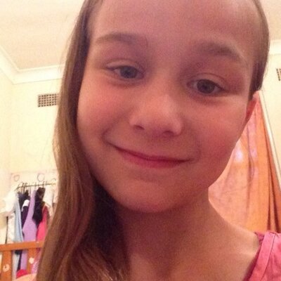 Profile Picture of Holly Sutherland (@hollysutherlan1) on Twitter