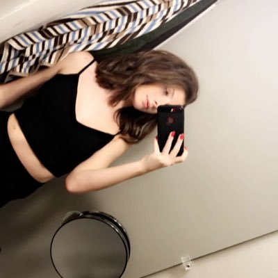 Profile Picture of Addison Campbell (@addison_c1023) on Twitter