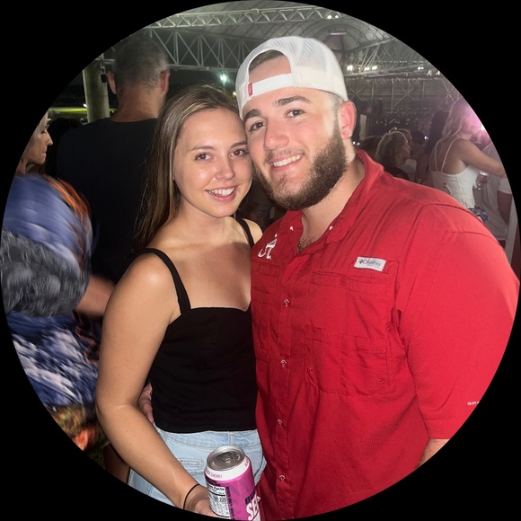 Profile Picture of David Lena (@davidlena22) on Poshmark