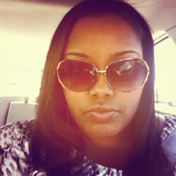 Profile Picture of Robin Bell (@nurserobbibell) on Poshmark