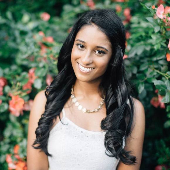 Profile Picture of Suhani Patel (@suhanipatel488) on Poshmark