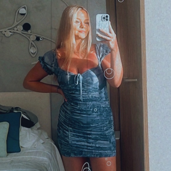 Profile Picture of Paulina Sadowski (@paulinasadowski) on Poshmark