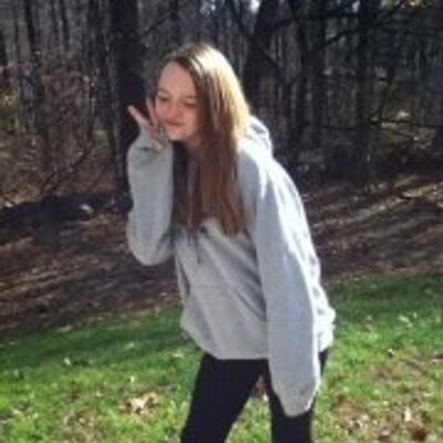 Profile Picture of Lauren Brophy (@LaurenRose4) on Twitter