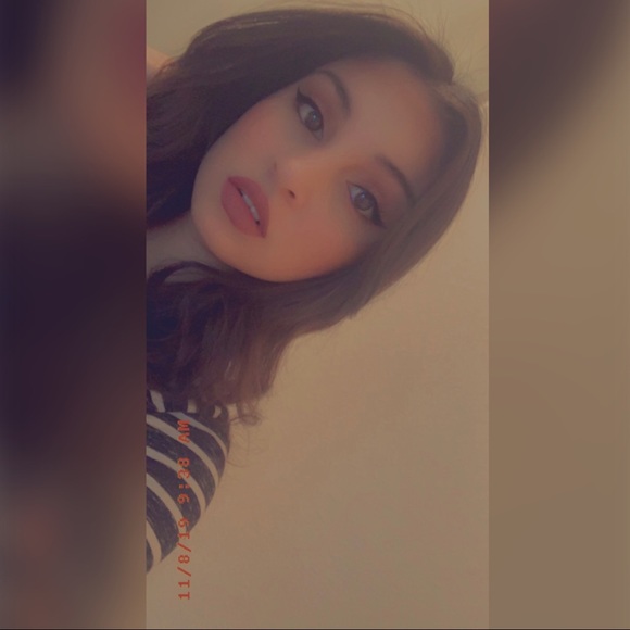 Profile Picture of Ruby Lawson (@ruby_pena5713) on Poshmark