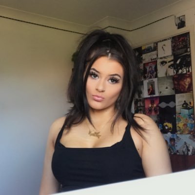 Profile Picture of Becky.ellie.sky (@beckyelliesky1) on Twitter