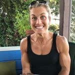 Profile Picture of Heidi Charest (@rightfitrealfood) on Instagram