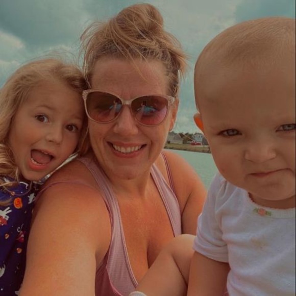 Profile Picture of Carly Carter (@carlycarter907) on Poshmark