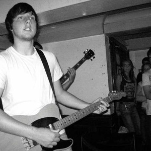 Profile Picture of Chris Walpole (@_rooftopsandinvitations_) on Myspace