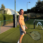 Profile Picture of Zachary Cox (@TheZacharyCox) on Youtube