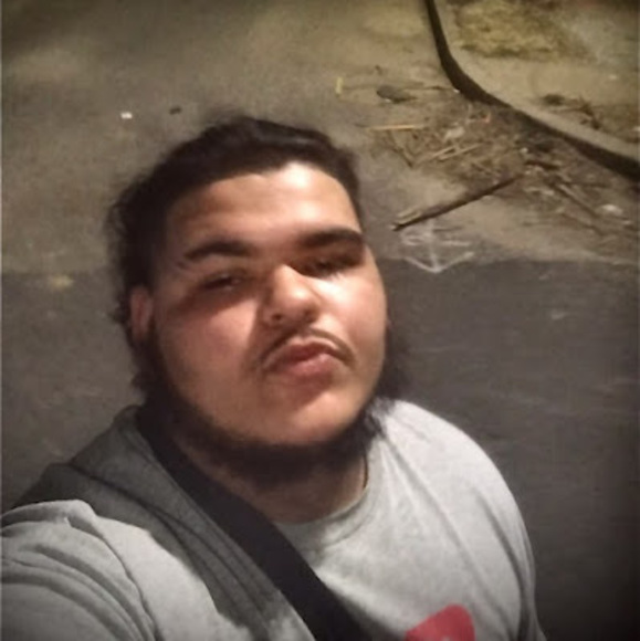 Profile Picture of Quentin Perry (@taetoolie74) on Poshmark