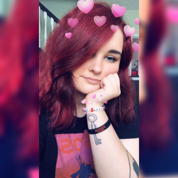 Profile Picture of Dani Brown (@deecat18) on Poshmark