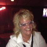 Profile Picture of Michelle Burton (@razzledazzl2u) on Instagram