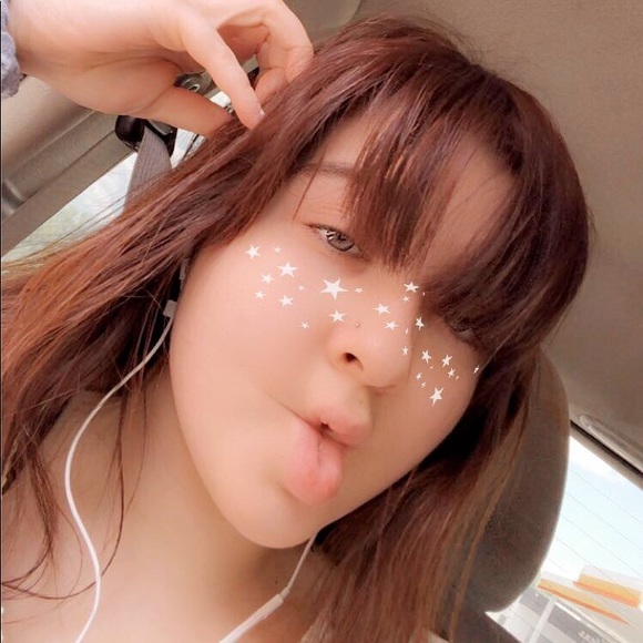 Profile Picture of Brittany Creasman (@aye_its_bri) on Poshmark