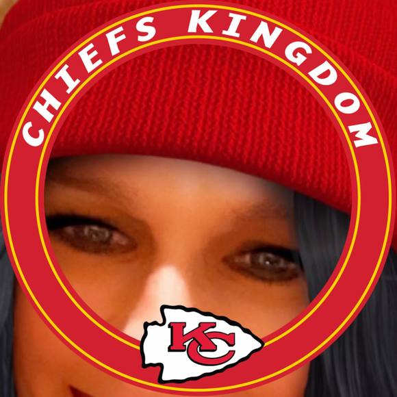 Profile Picture of Julie Dhooghe (@jdhooghe) on Poshmark