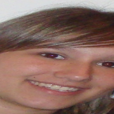 Profile Picture of Paula Giglio Veloso (@paulinhaveloso) on Twitter