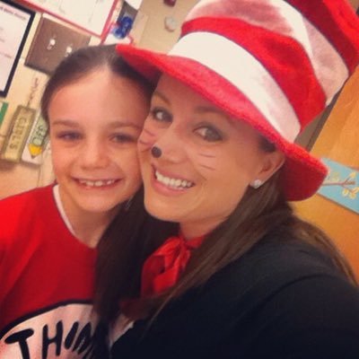 Profile Picture of Jennifer Barrett (@msbarrettsbunch) on Twitter