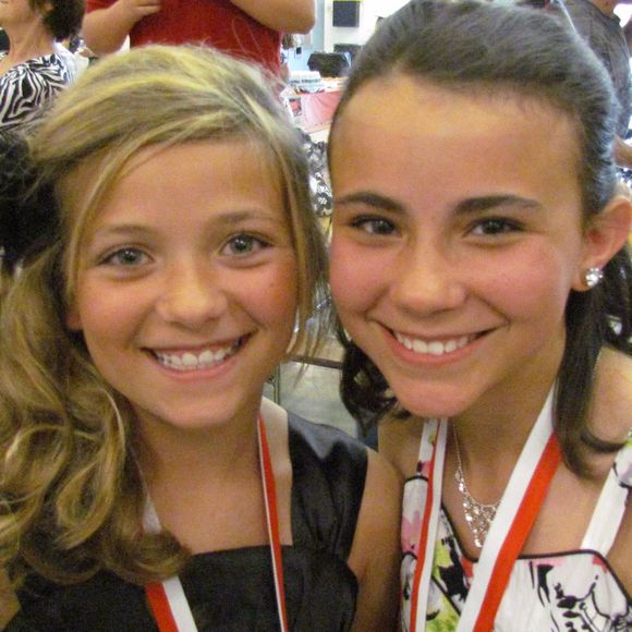 Profile Picture of Emmi Nussbaum (@emmi_n14) on Poshmark