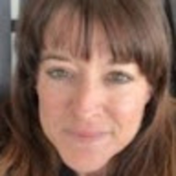 Profile Picture of Danielle Rudes (@daniellerudes) on Poshmark