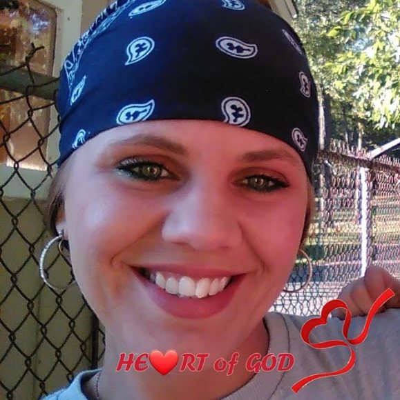 Profile Picture of Brietta Nethers (@briettanethers) on Poshmark