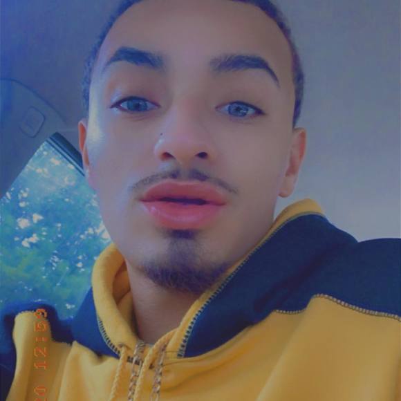 Profile Picture of Dwayne Cross (@dwayne1094) on Poshmark