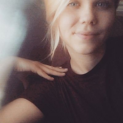 Profile Picture of Chrissy Scott (@Chrissymscott) on Twitter