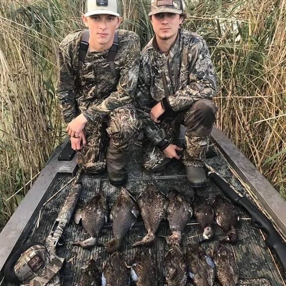 Profile Picture of Scott Folse (@scott_folse) on Poshmark