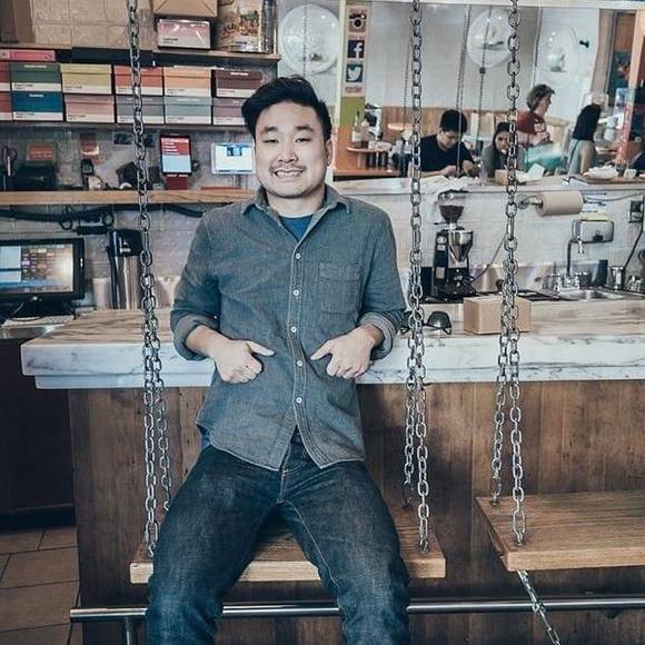 Profile Picture of David Cha (@dave1cha) on Poshmark