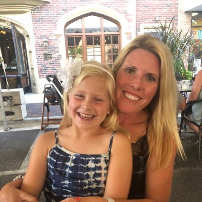 Profile Picture of Angela Pool (@angelapool9) on Twitter