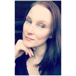 Profile Picture of Amanda (@theregalredhead) on Instagram