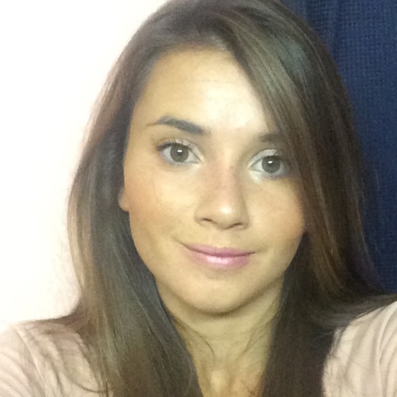 Profile Picture of Brianna Tarulli (@brianna1017) on Poshmark