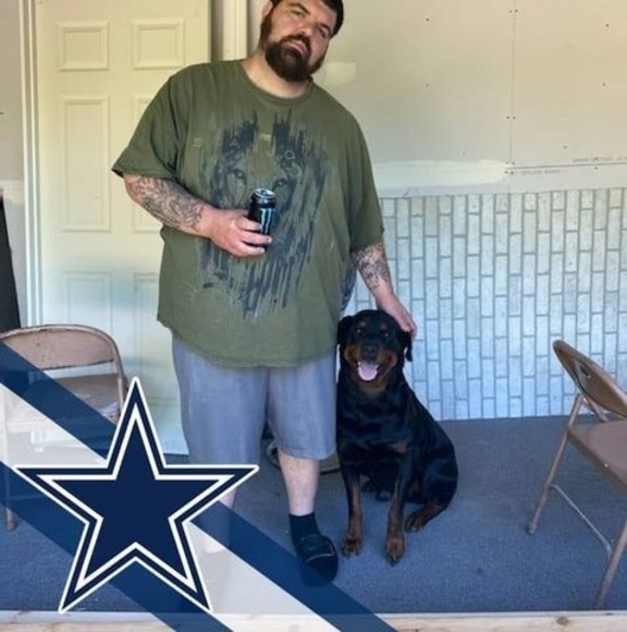 Profile Picture of Paul Burns (@paulburns86) on Poshmark