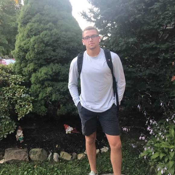 Profile Picture of Joey Walbert (@joeywalbert) on Poshmark