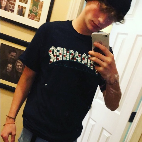 Profile Picture of Davis Harper (@dharppp) on Poshmark