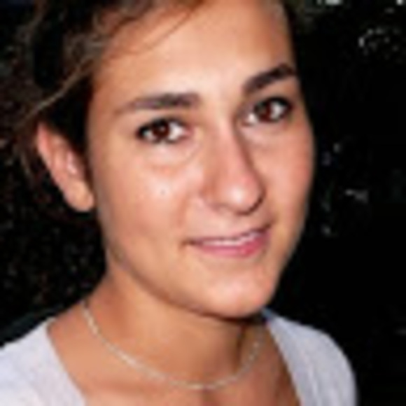 Profile Picture of Alix Faddoul (@alixfdl) on Poshmark