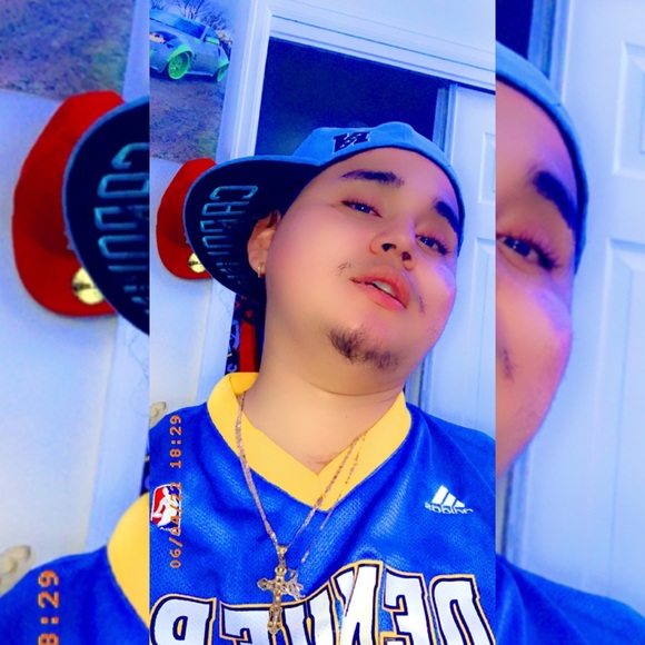 Profile Picture of Huber r Alvarado (@huber_ra) on Poshmark