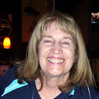 Profile Picture of Pat Simms (@pattihearts) on Twitter