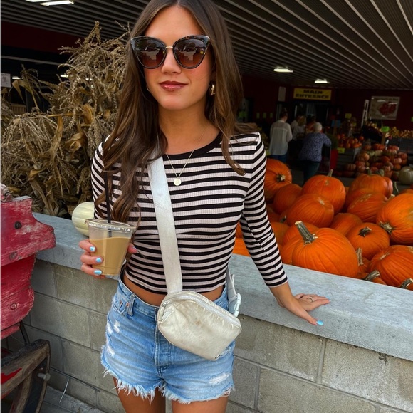 Profile Picture of Whitney Haney (@whitneyhaney646) on Poshmark