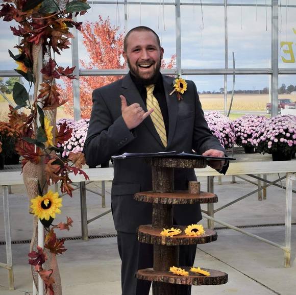 Profile Picture of Shawn Donahue (@shawndonahue17) on Poshmark