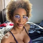 Profile Picture of Elizabeth Hotton (@sunday.olajire.355) on Facebook