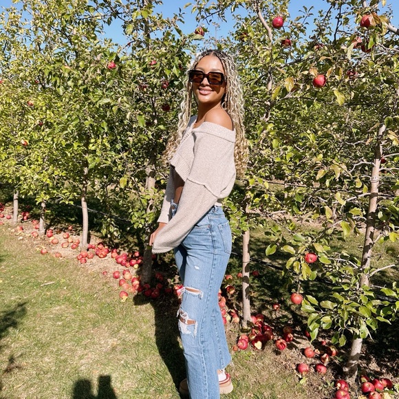 Profile Picture of Kennedy Tisdale (@kennedytisdale) on Poshmark