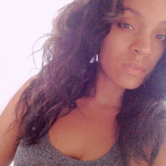 Chrissy Ward - Poshmark Profile Picture of Chrissy Ward (@chrissyward426) on Poshmark