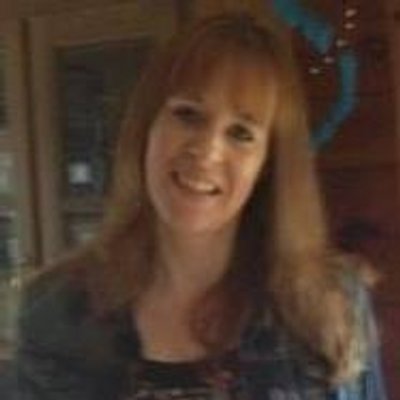 Profile Picture of Susan Shoemaker (@sixshmkrs) on Twitter