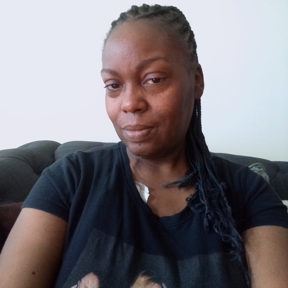 Profile Picture of Alice Sutton hilderbrand (@alice3521) on Poshmark