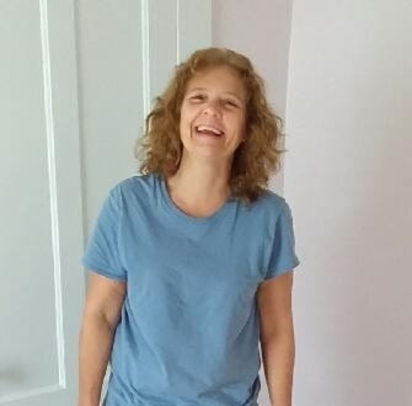 Profile Picture of Dawn Willette-jones (@dlafarr) on Poshmark